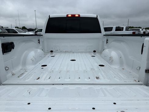 Used 2025 RAM 2500 Laramie AWD/4WD image 26