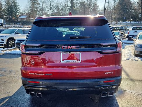 Used 2025 GMC Acadia AT4 image 5