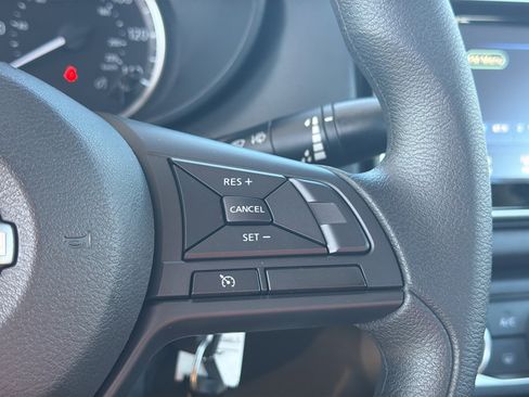 New 2025 Nissan Versa S image 19