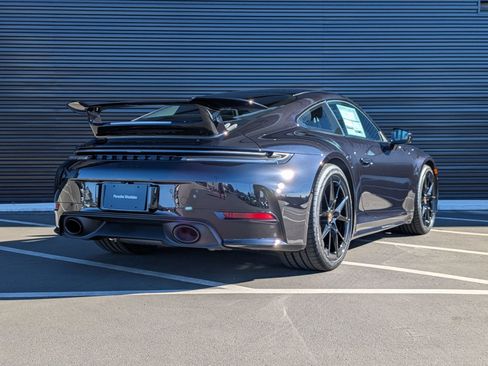 Used 2026 Porsche 911 Carrera image 9