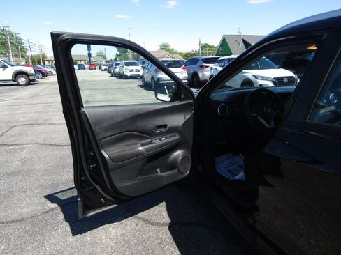 Used 2021 Nissan Kicks SV FWD image 10