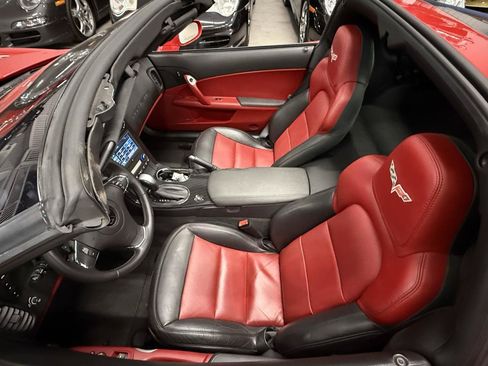 Used 2013 Chevrolet Corvette Grand Sport w/ 2LT Preferred Equipment Group RWD image 42