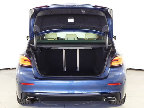 Used 2023 BMW 530i 530i w/ Convenience Package image 10