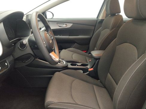 Used 2023 Kia Forte LXS w/ LXS Technology Package FWD image 17