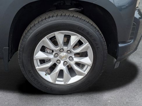 Used 2022 Chevrolet Silverado 1500 Custom w/ Safety Confidence Package image 6