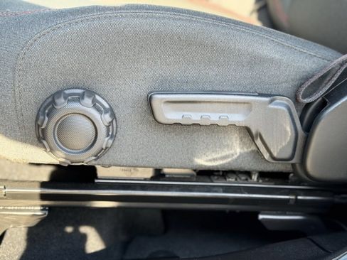 Used 2024 Jeep Wrangler Unlimited Rubicon image 22