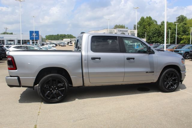 Used 2024 RAM 1500 Laramie AWD/4WD image 7
