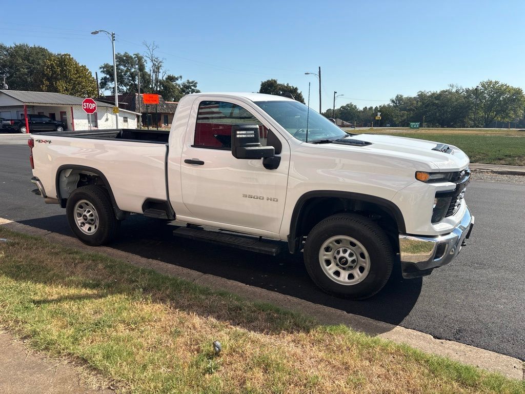 Used 2025 Chevrolet Silverado 3500 W/T AWD/4WD image 7