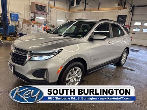 Used 2022 Chevrolet Equinox LT image 1