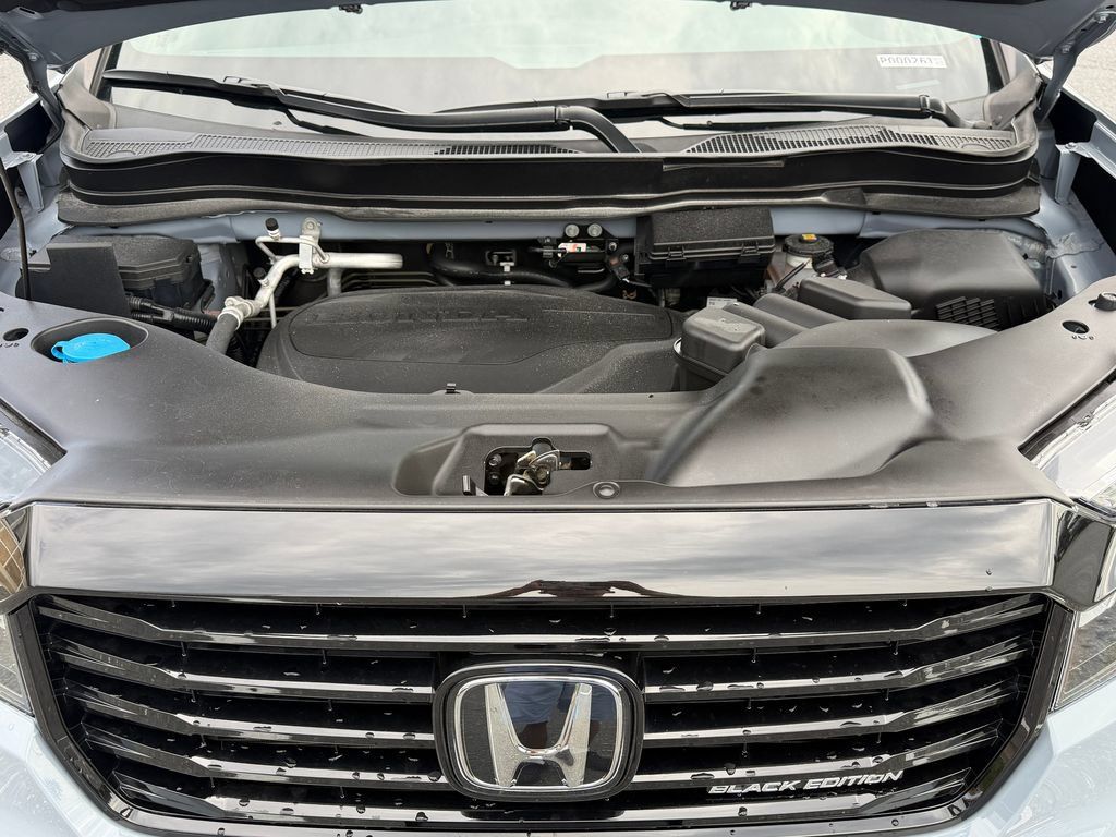 Used 2024 Honda Passport Black Edition image 40