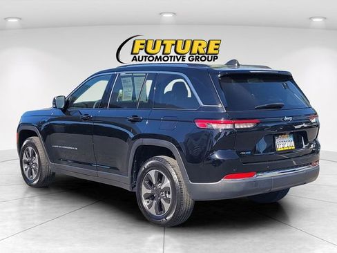 Used 2023 Jeep Grand Cherokee 4WD 4xe image 6