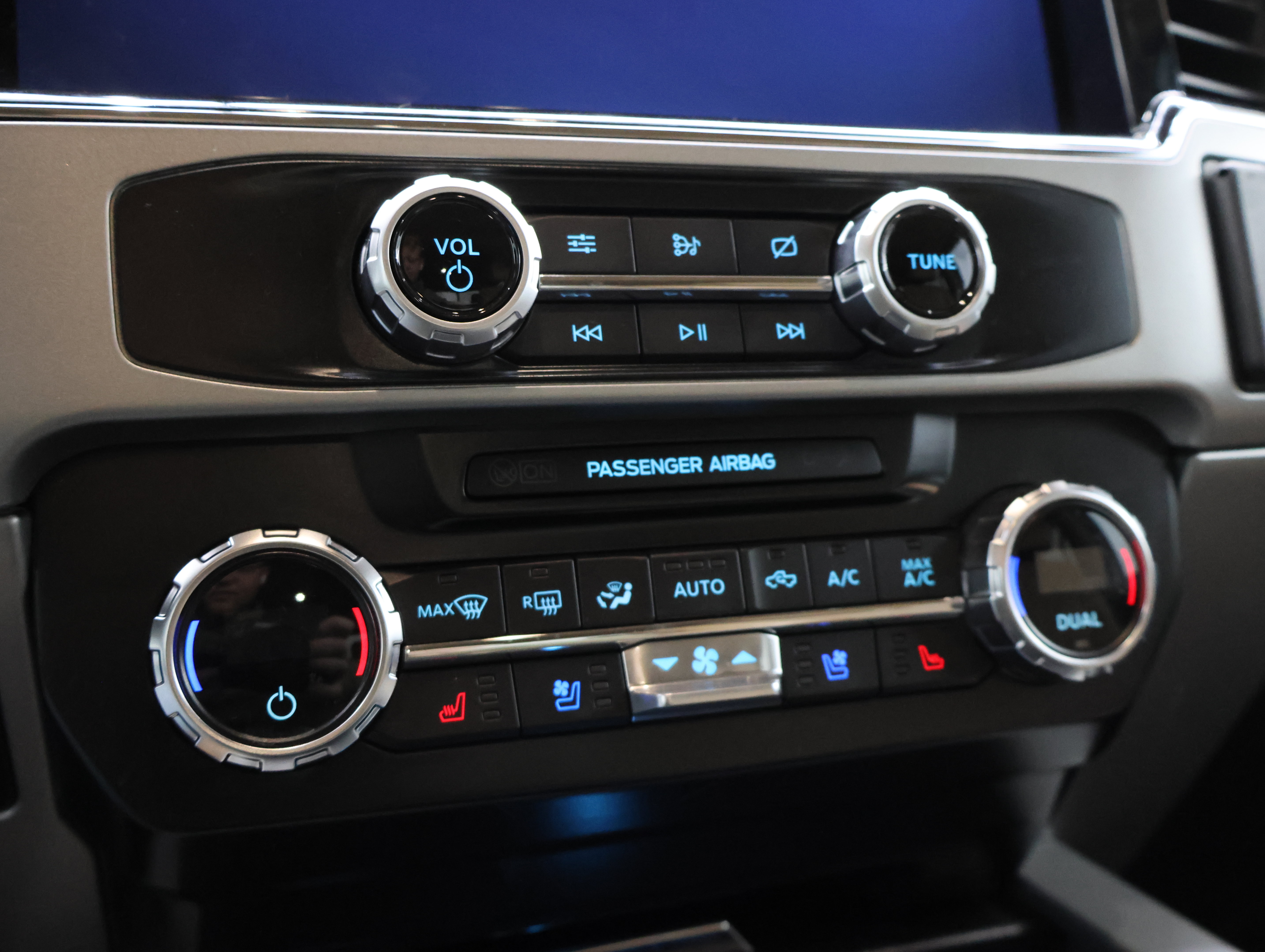 Used 2022 Ford F250 Lariat w/ Lariat Value Package AWD/4WD image 48