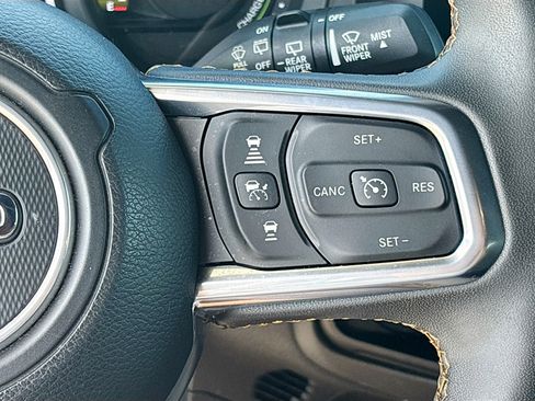 Used 2024 Jeep Wrangler High Altitude AWD/4WD image 37