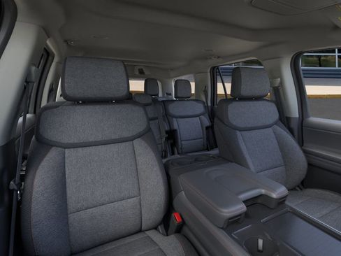 New 2025 Ford Expedition Active image 10