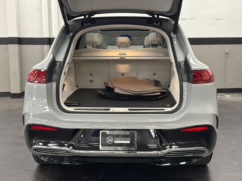 Certified 2023 Mercedes-Benz EQS 580 4MATIC SUV image 16