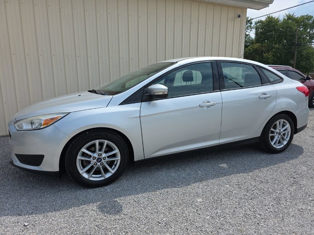 Used 2016 Ford Focus SE FWD image 12