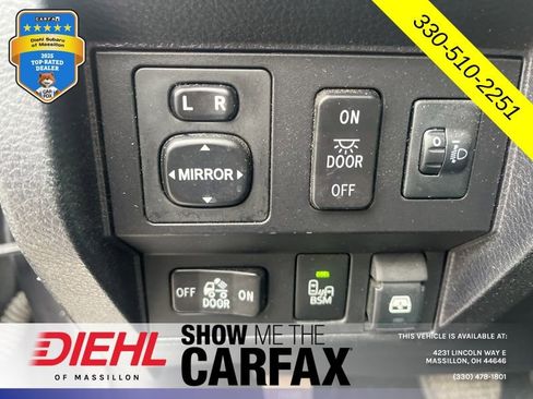 Used 2017 Toyota Tundra Limited w/ Limited Premium Package image 19