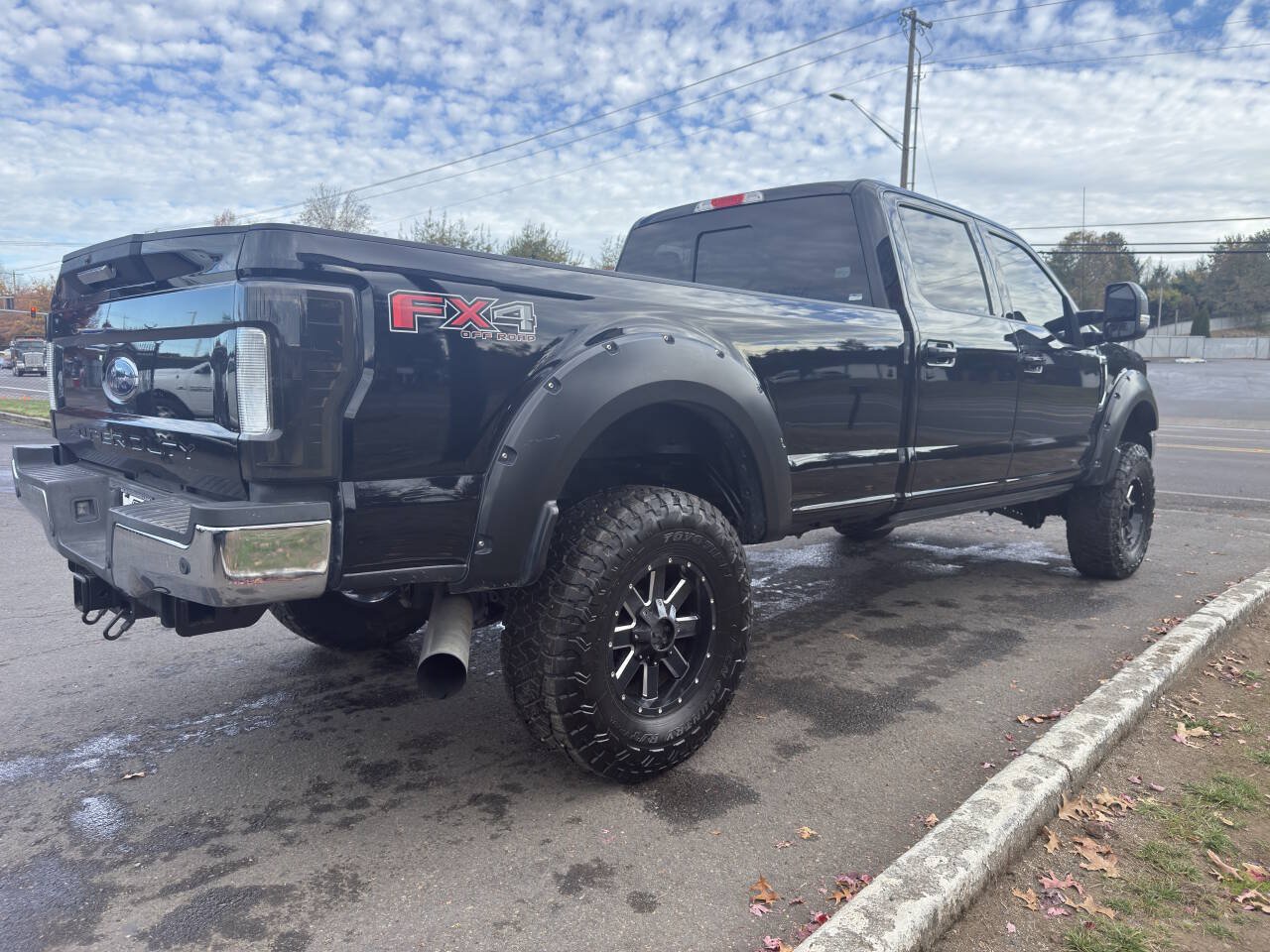 Used 2017 Ford F350 Lariat w/ FX4 4x4 Off Road Package image 20