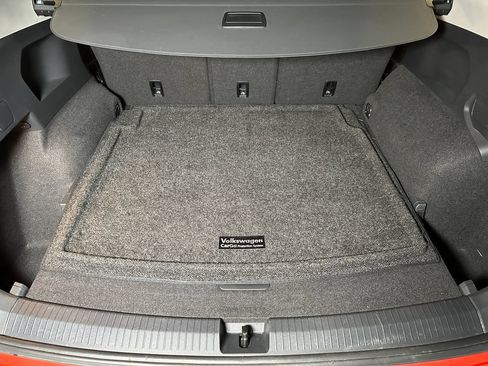 Used 2019 Volkswagen Tiguan SE AWD/4WD image 22