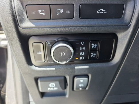 Used 2023 Ford F150 Lariat w/ Equipment Group 502A High AWD/4WD image 39