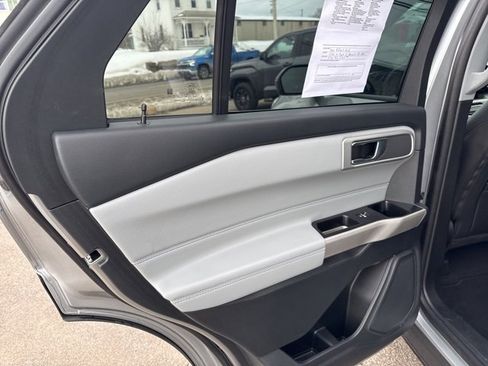 Certified 2023 Ford Explorer XLT w/ Equipment Group 202A image 38
