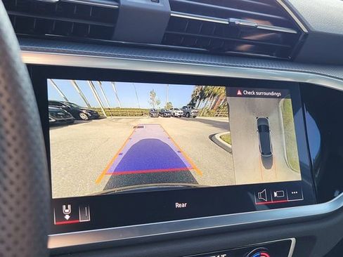 Certified 2025 Audi Q3 2.0T Premium Plus w/ Premium Plus Package image 29