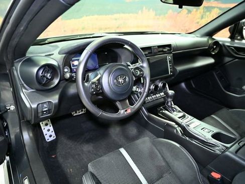 Used 2022 Toyota GR86 Premium image 22