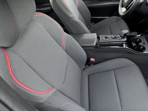 Used 2026 Toyota Prius Plug-In Hybrid FWD image 19