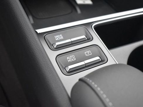 Used 2025 Hyundai Sonata SEL FWD image 16
