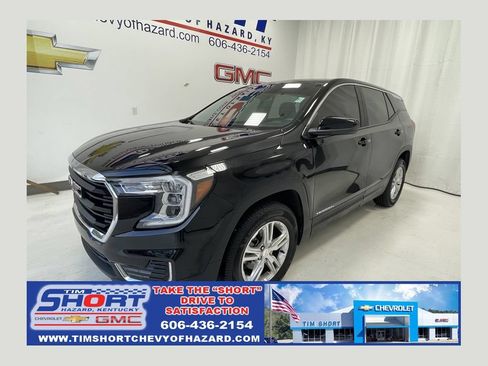 Used 2023 GMC Terrain SLE AWD/4WD image 1
