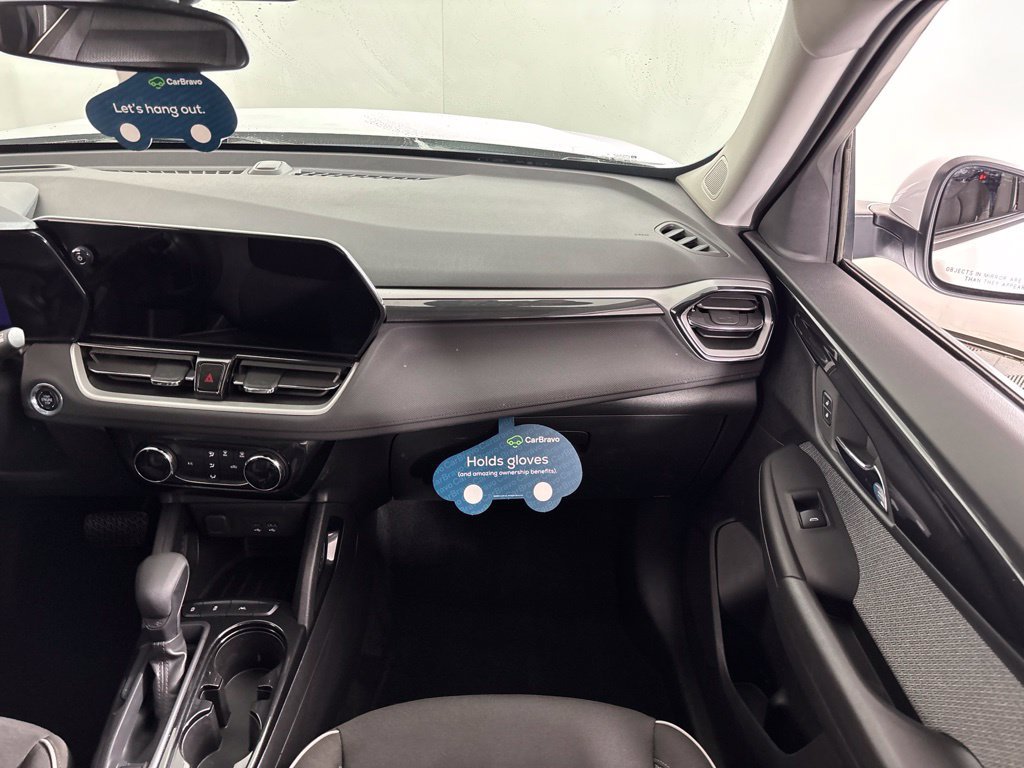 Used 2025 Chevrolet TrailBlazer LT FWD image 20