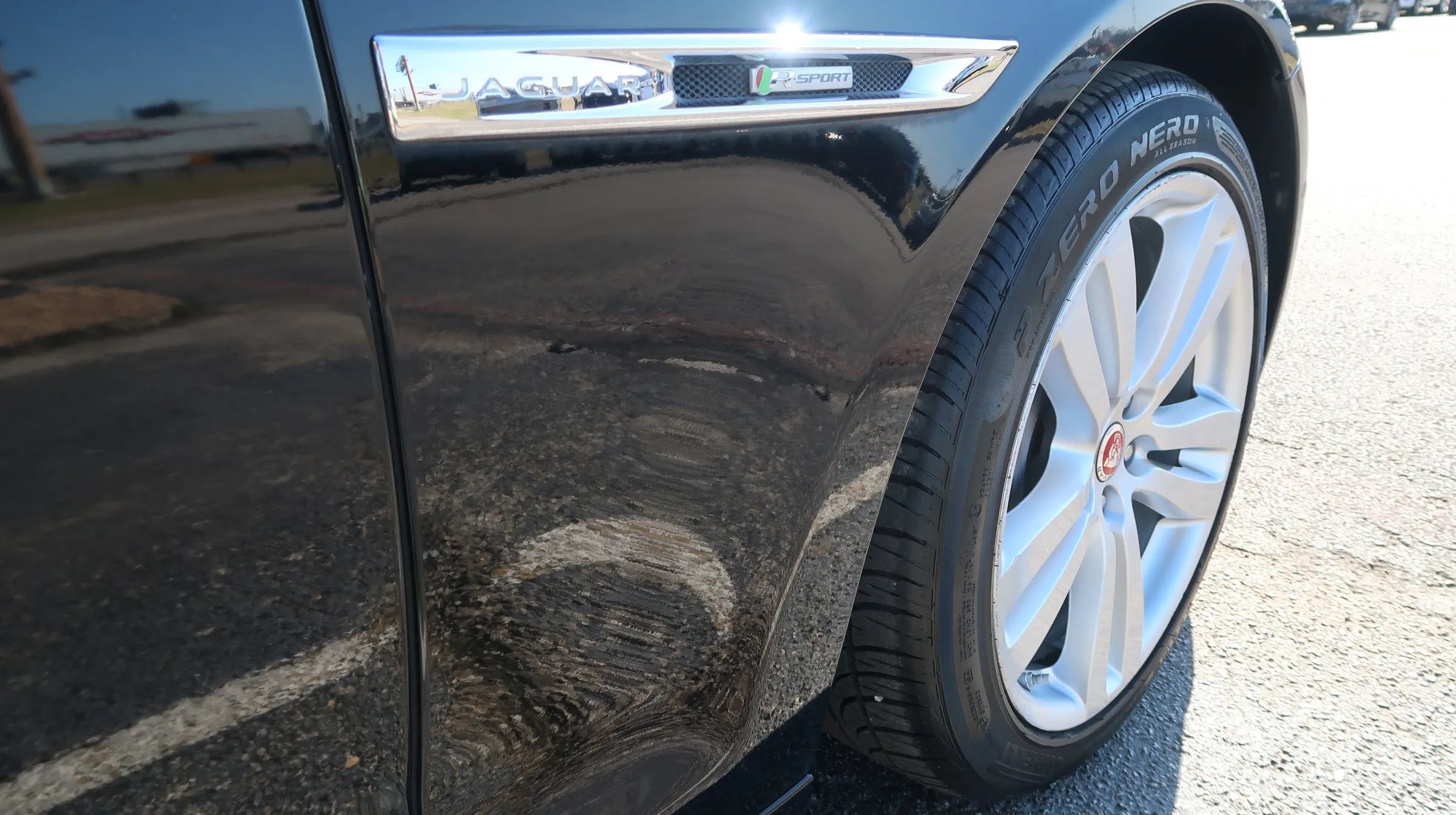 Used 2017 Jaguar XJ R-Sport RWD image 55