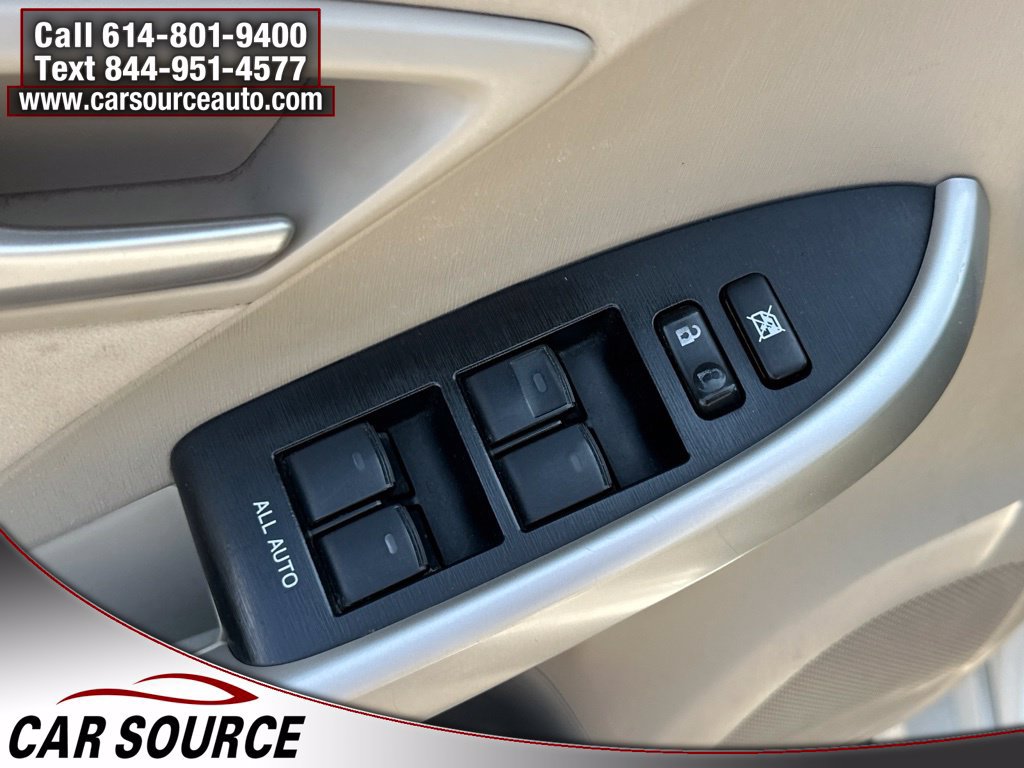Used 2014 Toyota Prius Three w/ Solar Roof Package FWD image 13