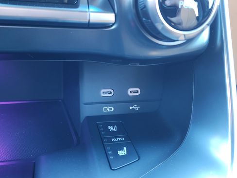 Used 2025 Lexus LX 600 4WD w/ Luxury Package image 31