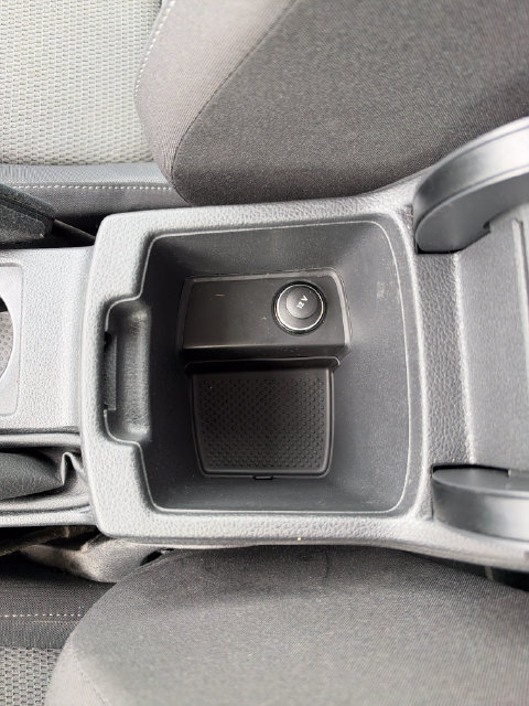 Used 2015 Volkswagen Golf Launch Edition FWD image 18