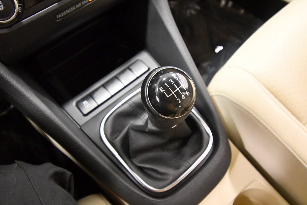 Used 2013 Volkswagen Jetta TDI FWD image 24