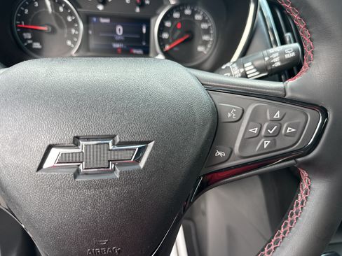 Used 2023 Chevrolet Equinox RS FWD image 26