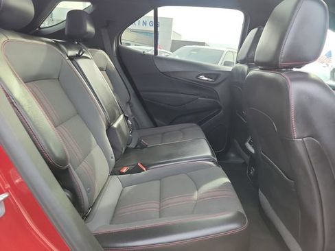 Used 2022 Chevrolet Equinox RS w/ LPO, Floor Liner Package FWD image 31