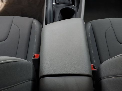 Certified 2023 Hyundai Elantra SEL image 17