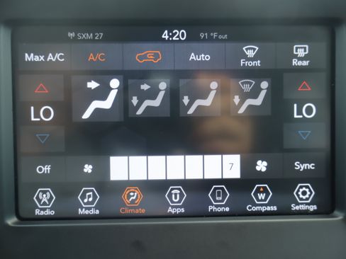 Used 2020 Jeep Compass Latitude w/ Popular Equipment Group FWD image 20