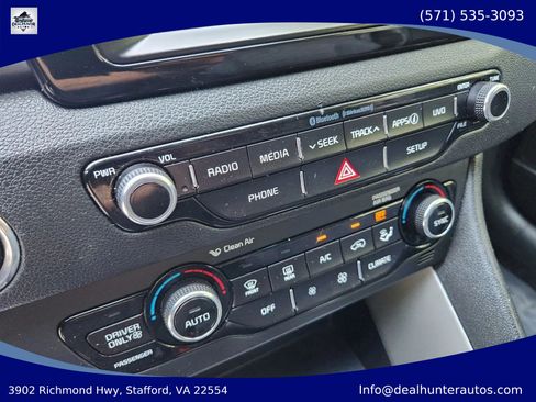 Used 2018 Kia Niro LX FWD image 24