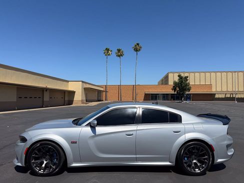 Used 2021 Dodge Charger Scat Pack RWD image 4