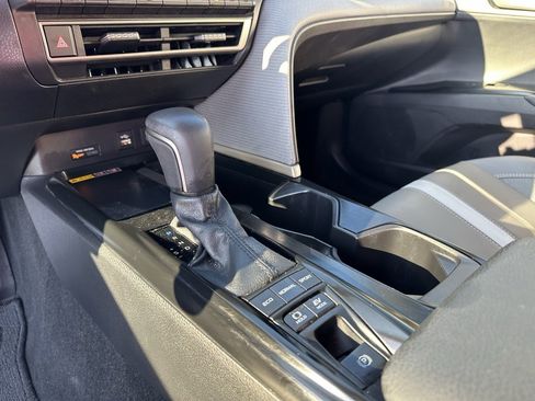 Used 2025 Toyota Camry LE image 15