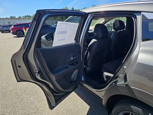 New 2026 Nissan Kicks SR w/ SR Premium Package AWD/4WD image 21