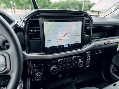 New 2025 Ford F150 XL image 32