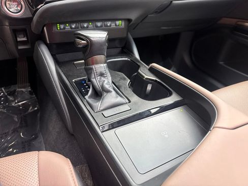 Used 2023 Lexus ES 350 w/ Premium Package FWD image 23