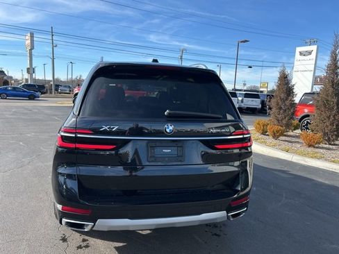 Used 2023 BMW X7 xDrive40i w/ Premium Package image 7