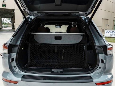 Used 2025 Mitsubishi Outlander SEL image 5