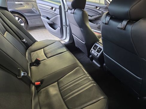 Used 2021 Honda Accord EX-L image 12