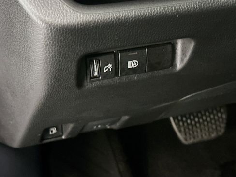 Used 2025 Toyota RAV4 LE image 17